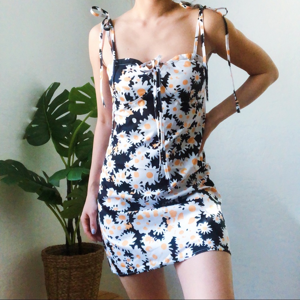 NEW Daisy sun dress